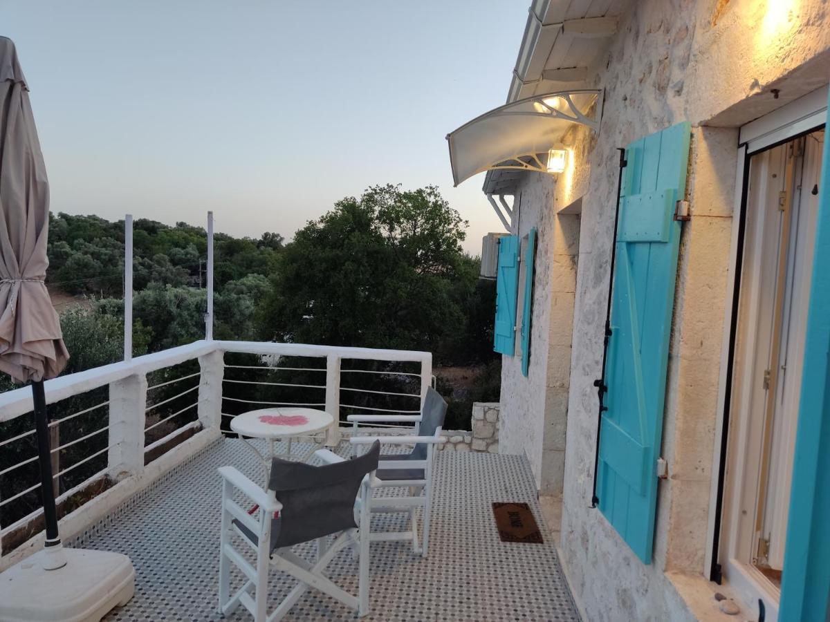 Stathis Guesthouse Fternon Экстерьер фото
