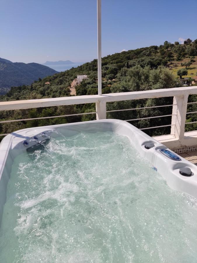 Stathis Guesthouse Fternon Экстерьер фото