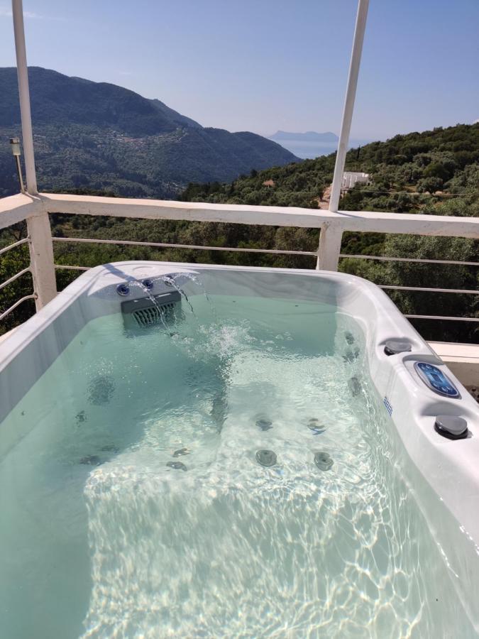 Stathis Guesthouse Fternon Экстерьер фото